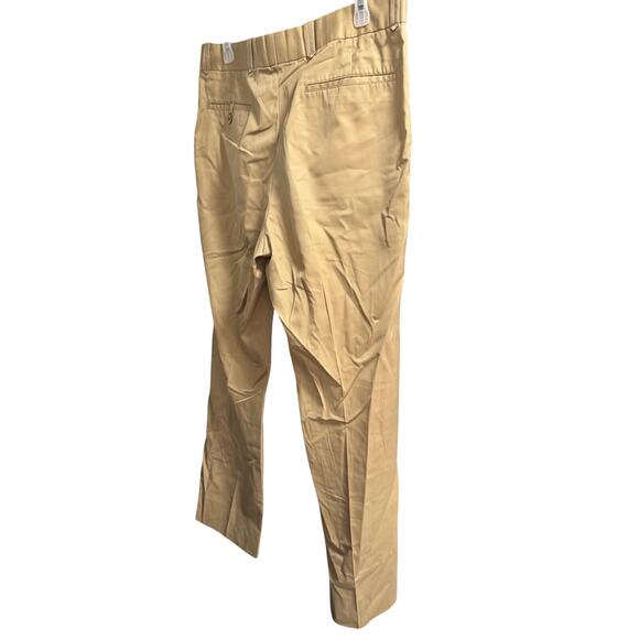 Women's Khaki Pants - Approximate Size: 12/14 - Picture 5 of 8